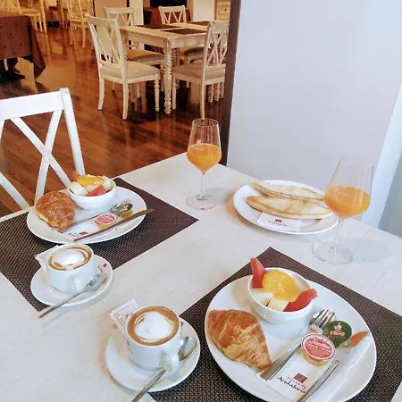 Hotel Turistica De 3*